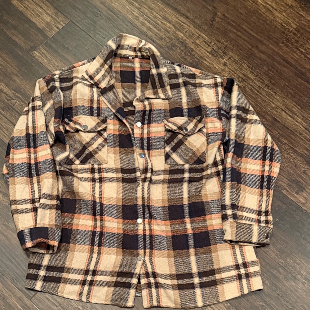 Plaid Women's shacket in Tan and blue